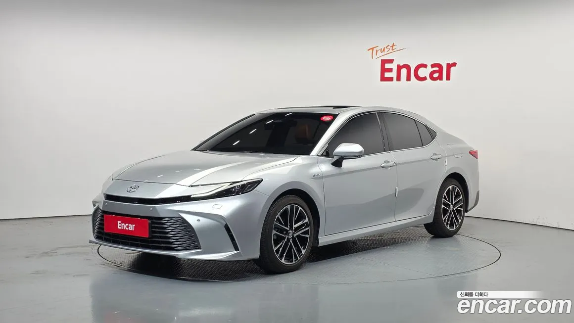 Toyota Camry 2025