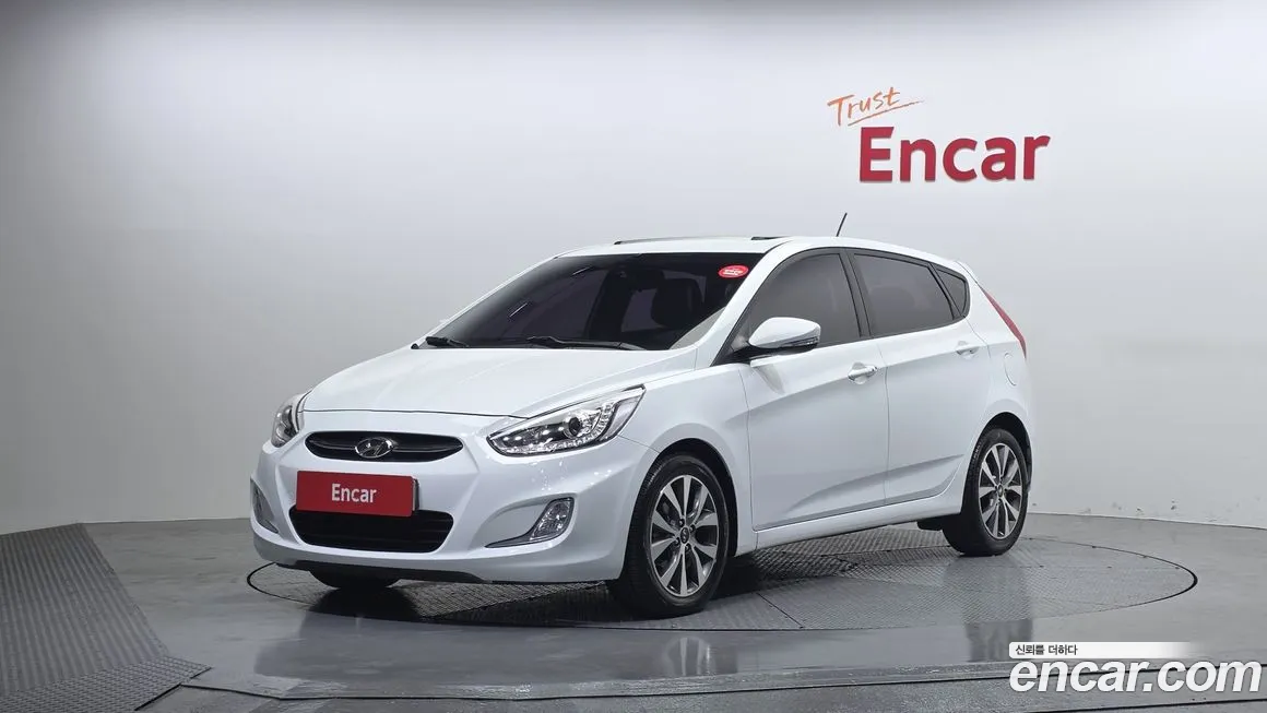 Hyundai Accent 2015
