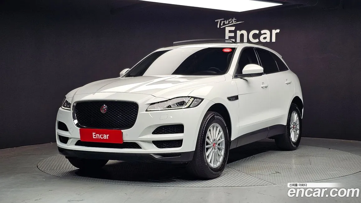 Jaguar F-PACE 2018