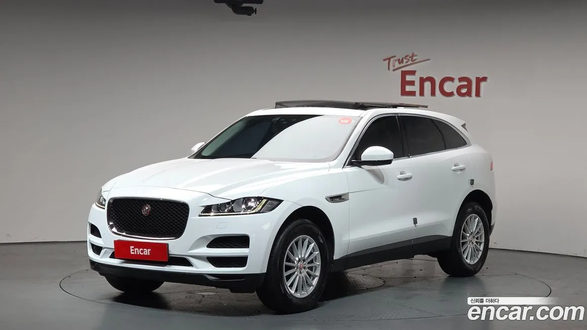 Jaguar F-PACE 2018