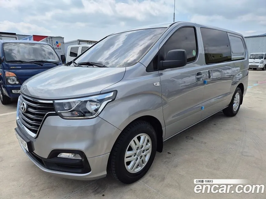 Hyundai Starex 2019