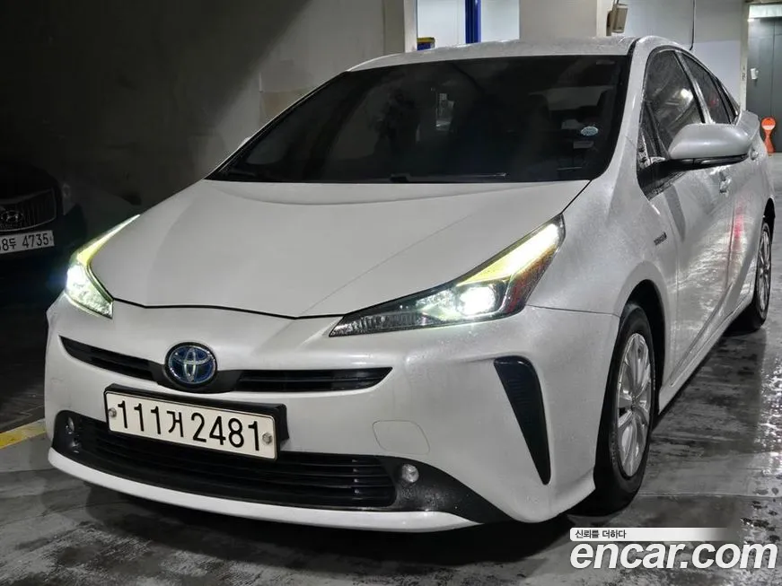 Toyota Prius 2021