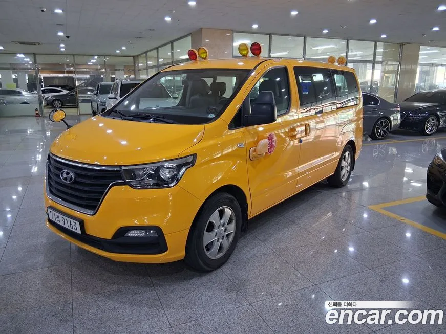 Hyundai Starex 2021