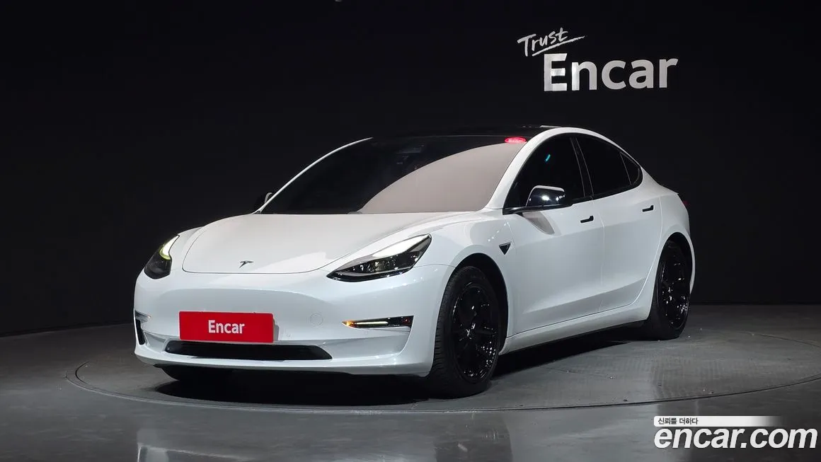 Tesla Model 3 2021