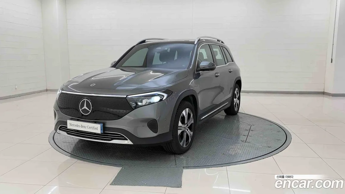 Mercedes-Benz EQB 2025