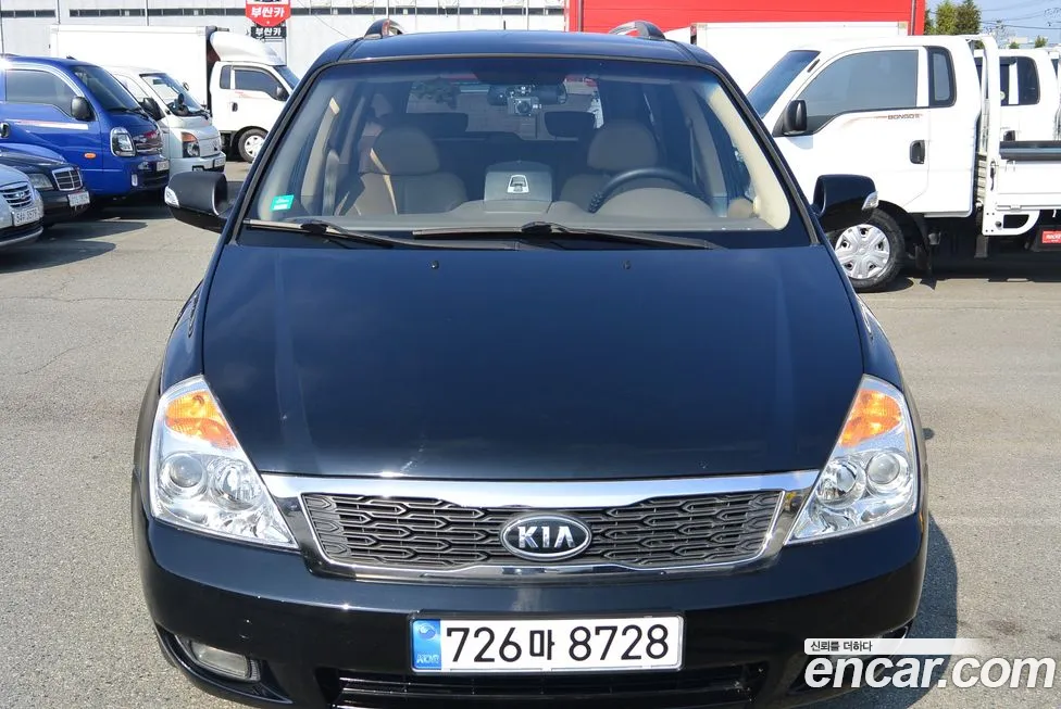 Kia Canival 2012