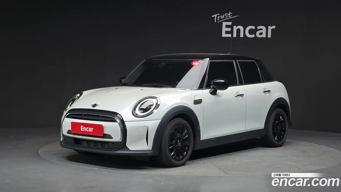 Mini Cooper 2024