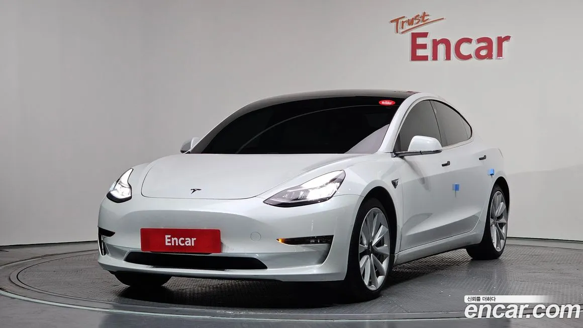 Tesla Model 3 2020