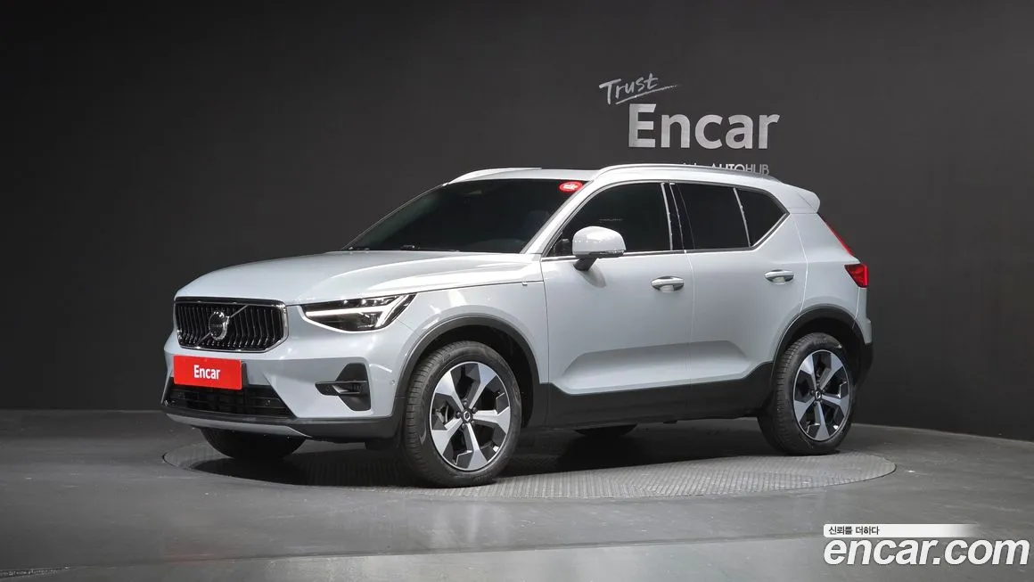 Volvo XC40 2024