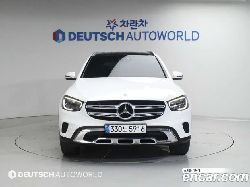 Mercedes-Benz GLC-Class 2021
