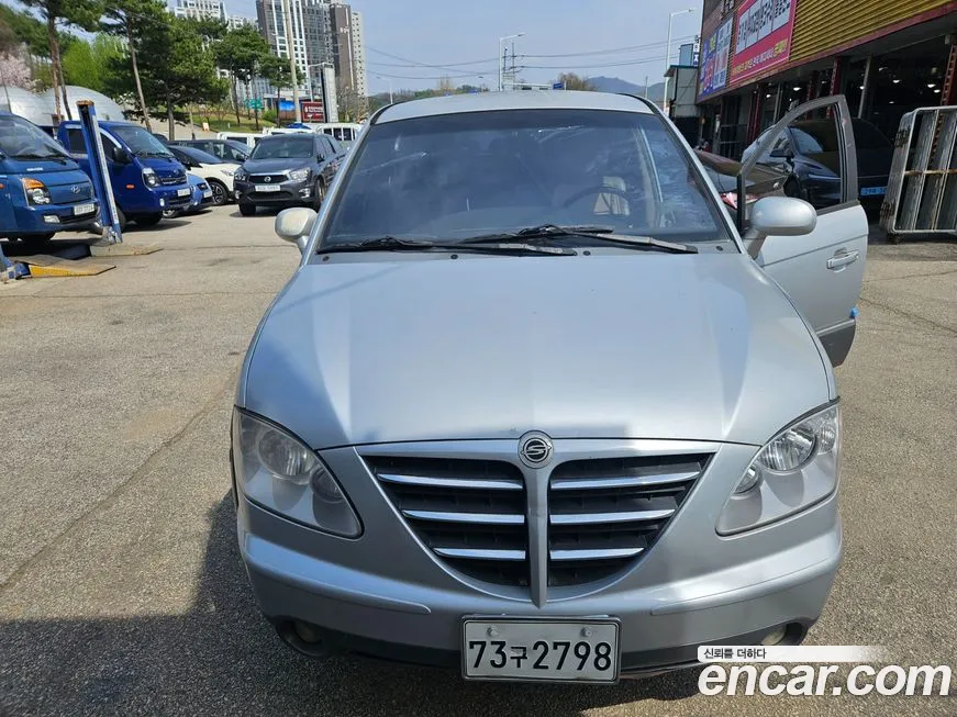 KG_Mobility_Ssangyong Rodius 2005