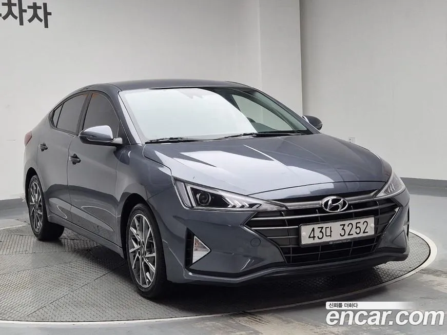 Hyundai AVANTE 2019