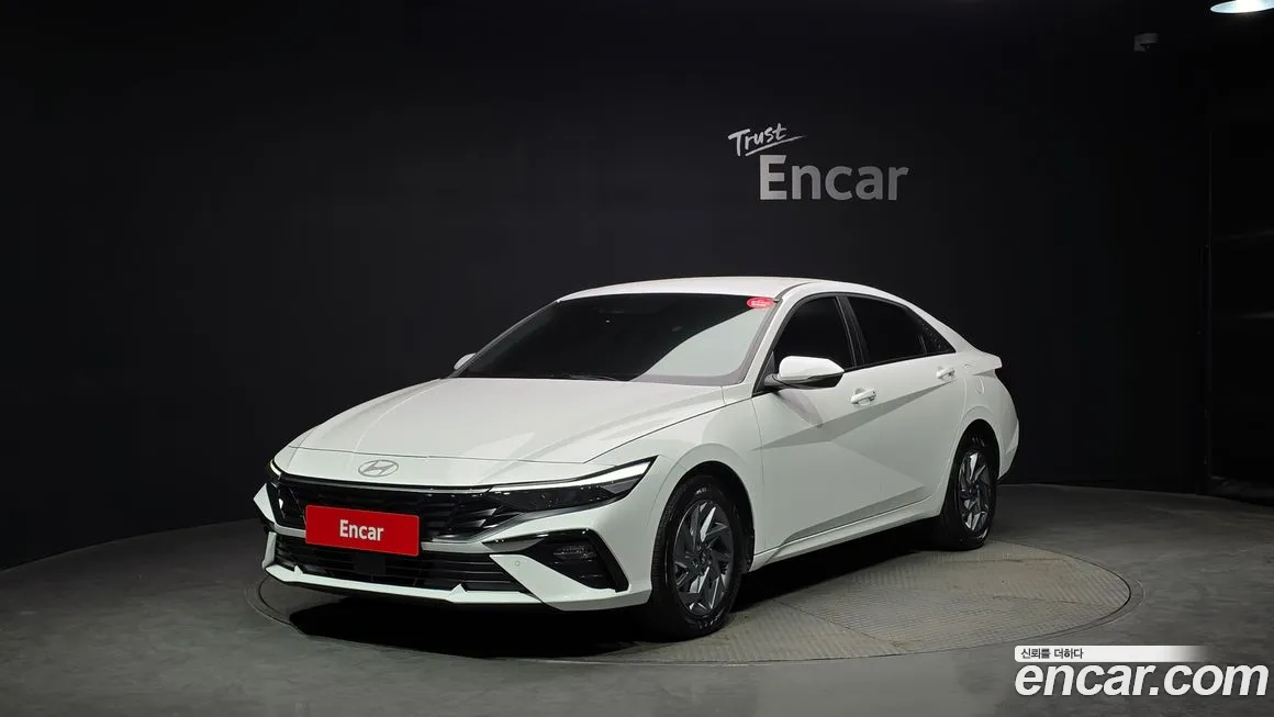 Hyundai AVANTE 2025