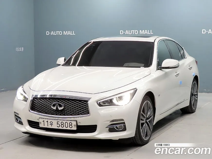 Infiniti Q50 2015