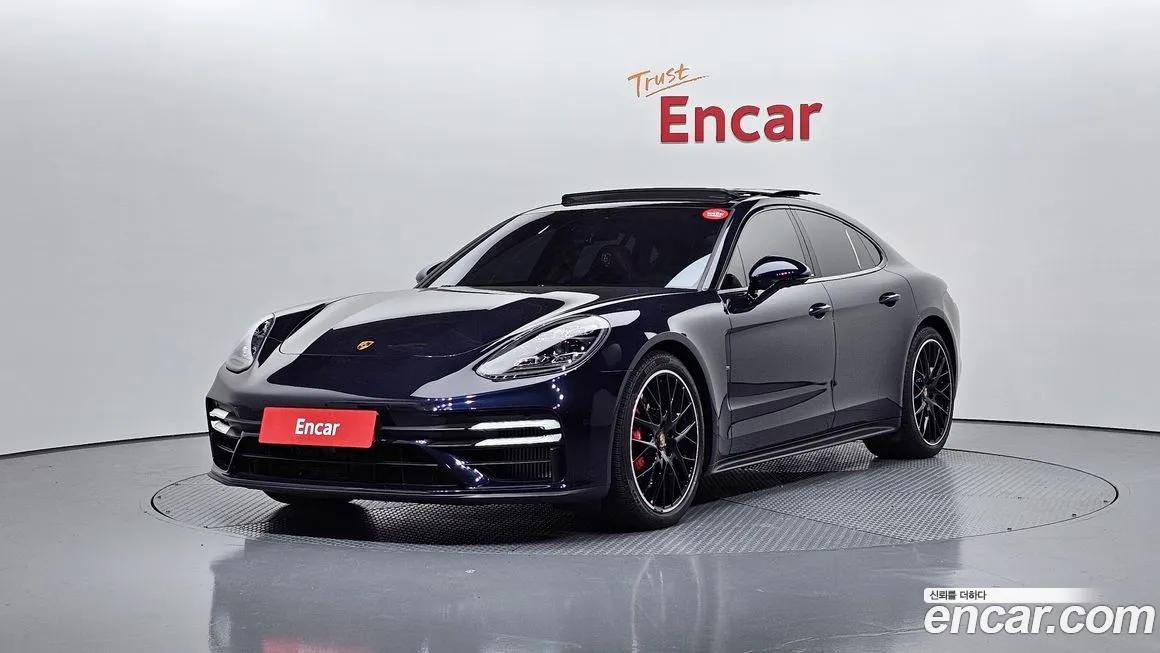 Porsche Panamera 2022