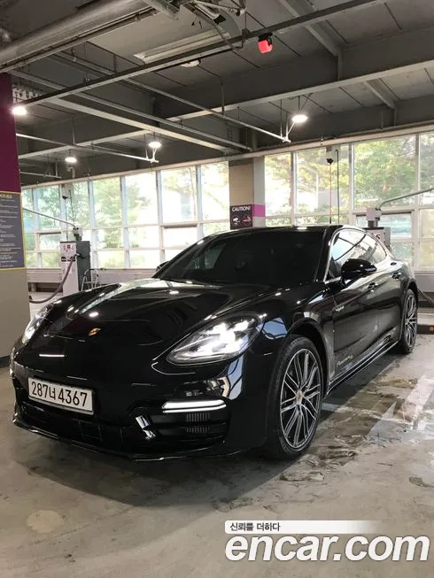 Porsche Panamera 2020
