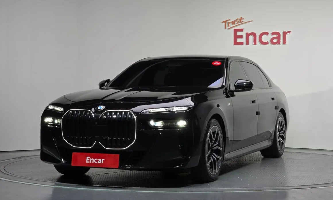 BMW 7-Series 2024
