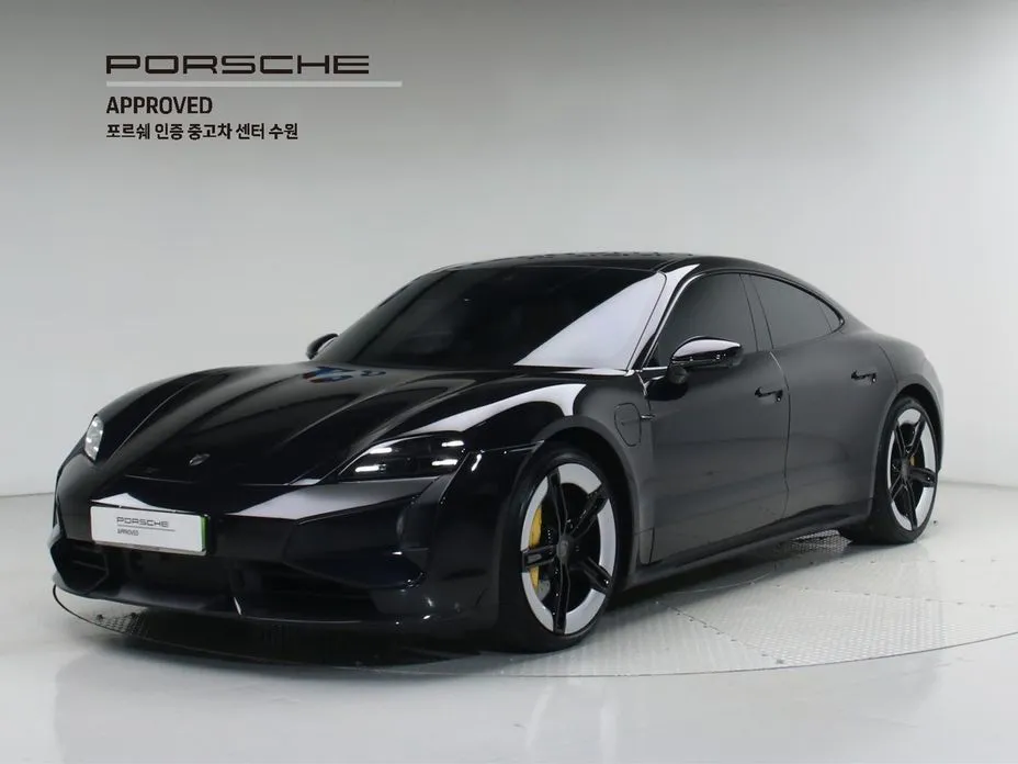 Porsche Taycan 2025