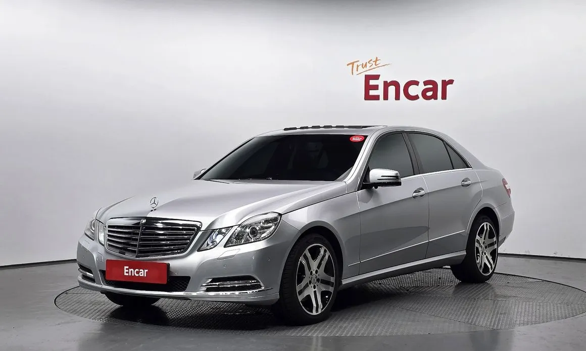 Mercedes-Benz E-Class 2011