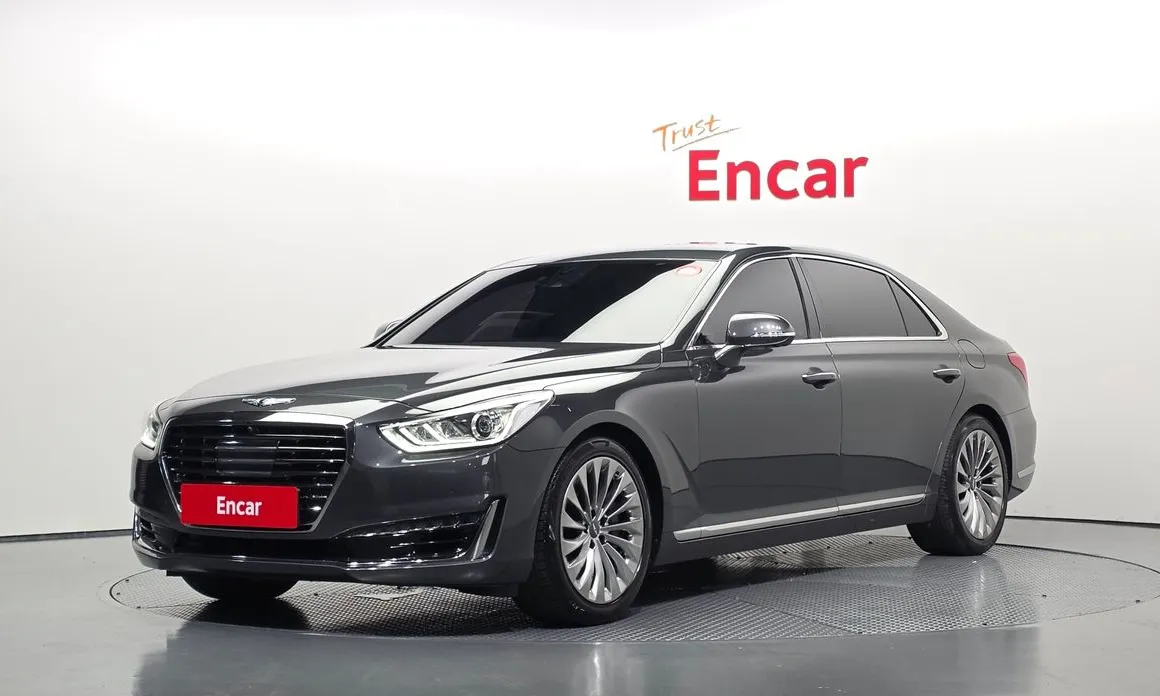 Genesis EQ900 2018