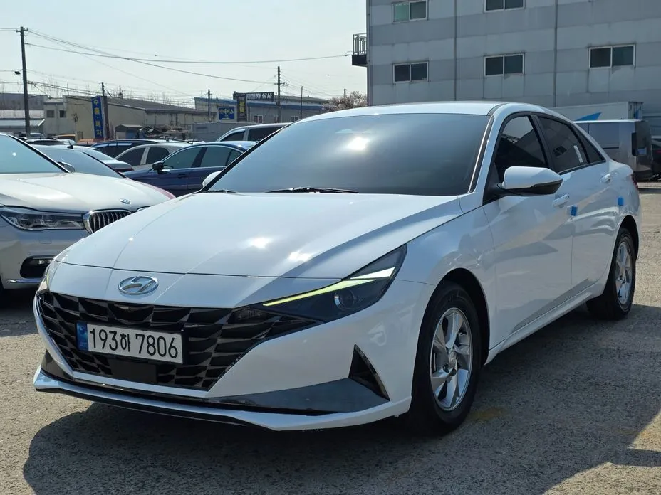 Hyundai AVANTE 2022