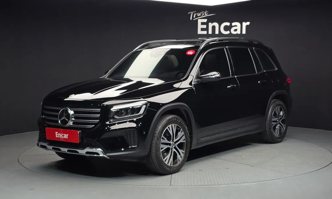 Mercedes-Benz GLB-Class 2024