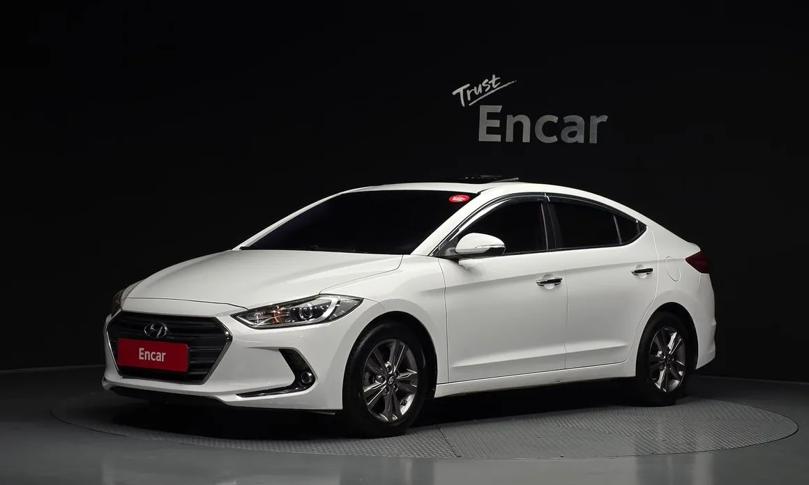 Hyundai AVANTE 2016
