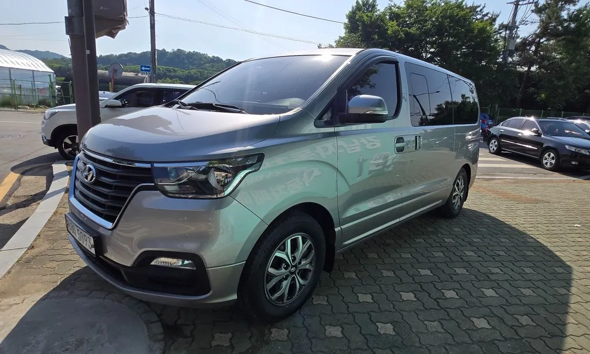 Hyundai Starex 2019