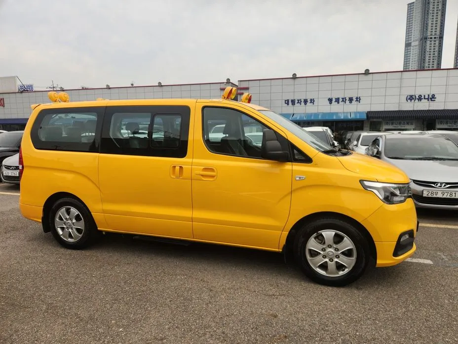 Hyundai Starex 2021