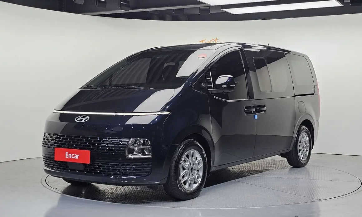 Hyundai Staria 2025
