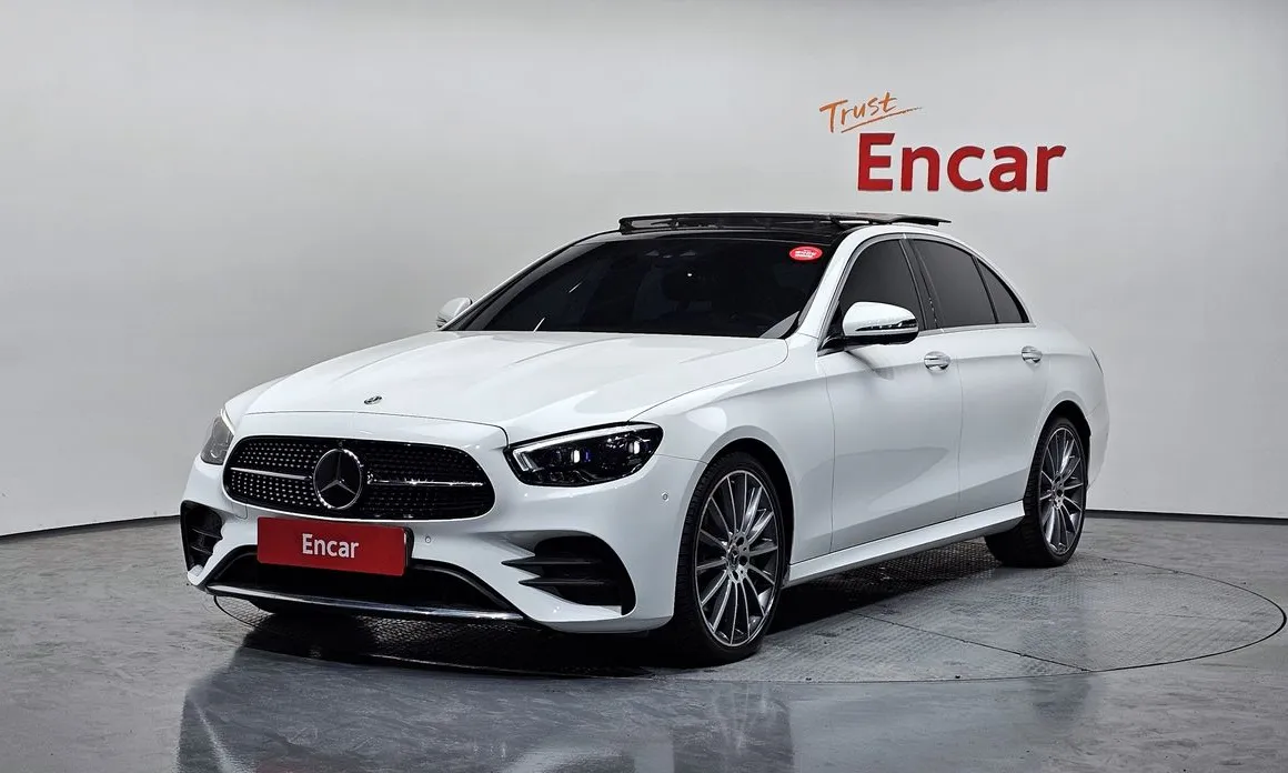 Mercedes-Benz E-Class 2022