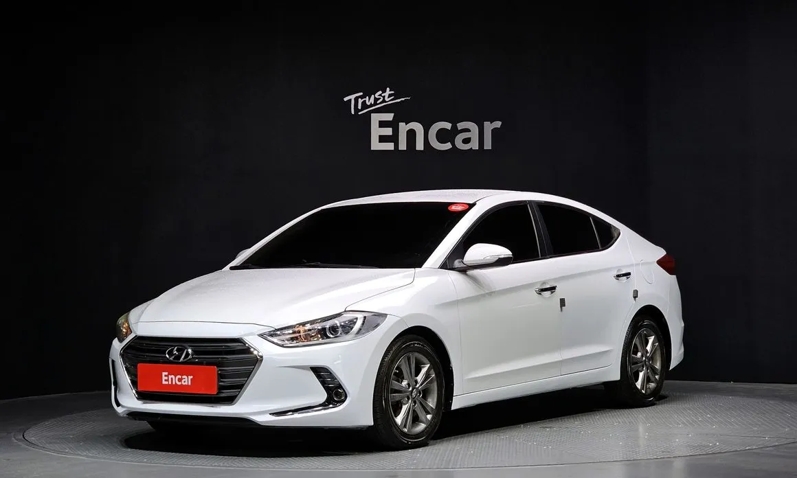Hyundai AVANTE 2016