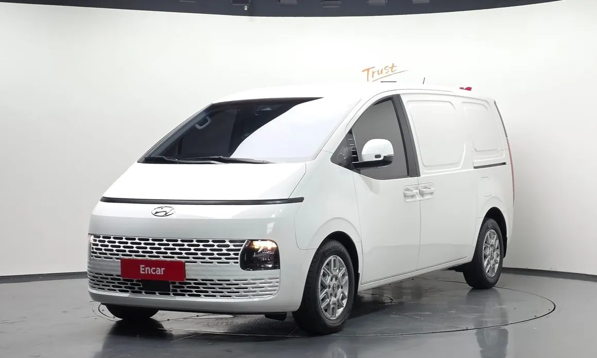 Hyundai Staria 2022