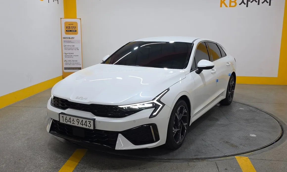Kia K5 2025