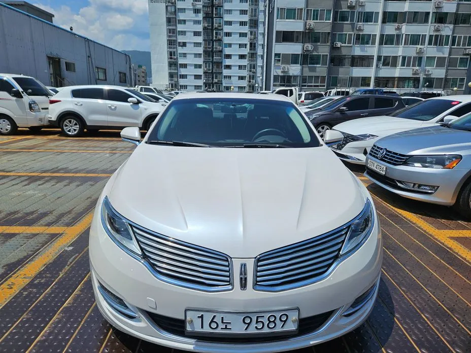 Lincoln MKZ 2014
