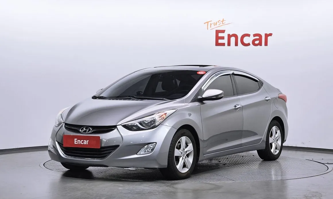 Hyundai AVANTE 2012