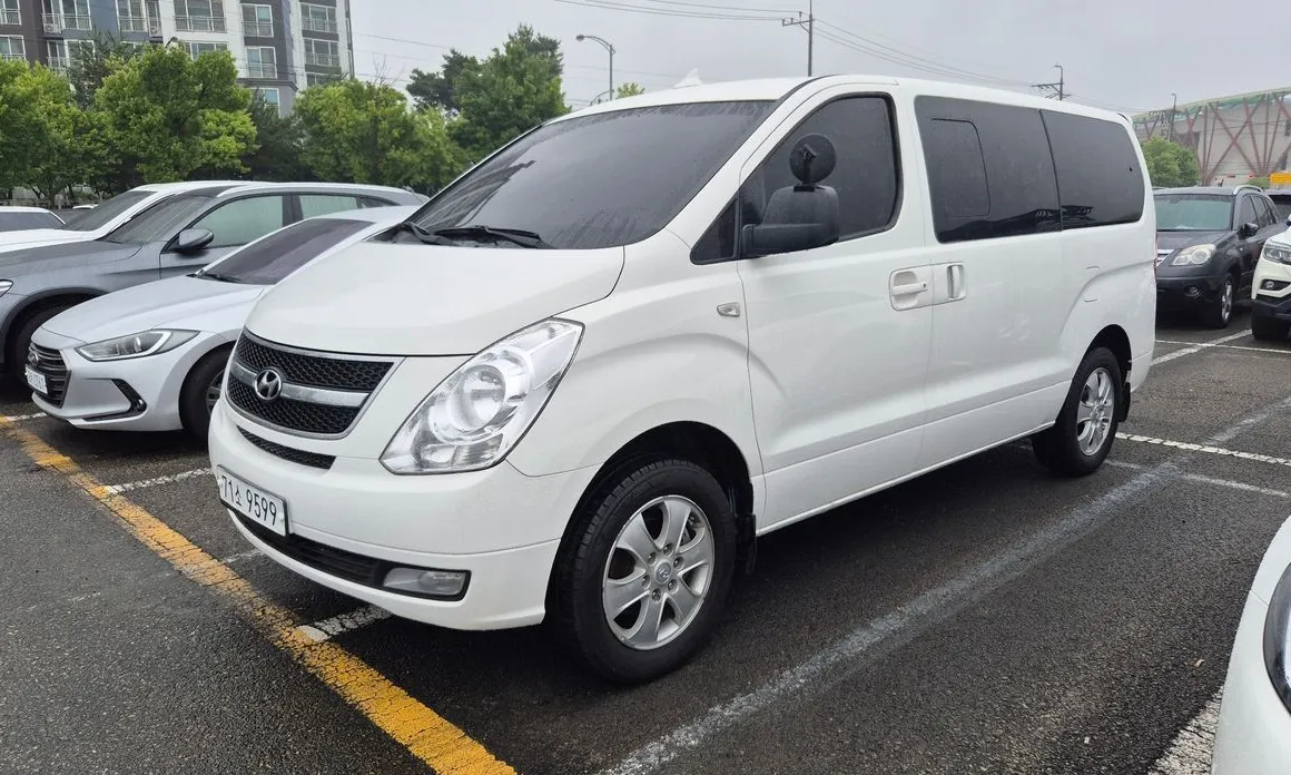 Hyundai Starex 2016
