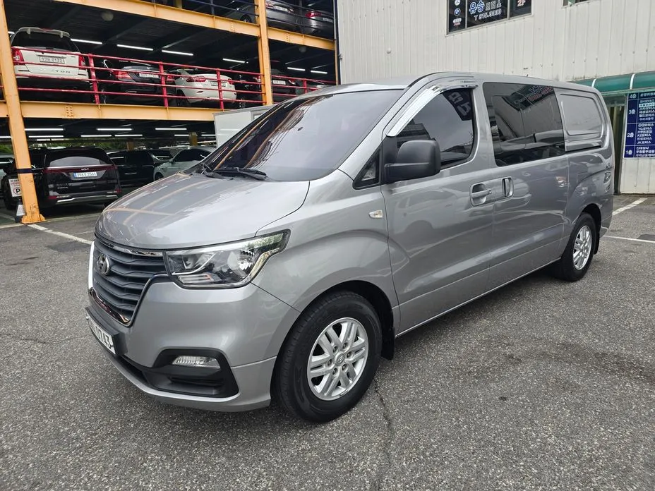 Hyundai Starex 2019