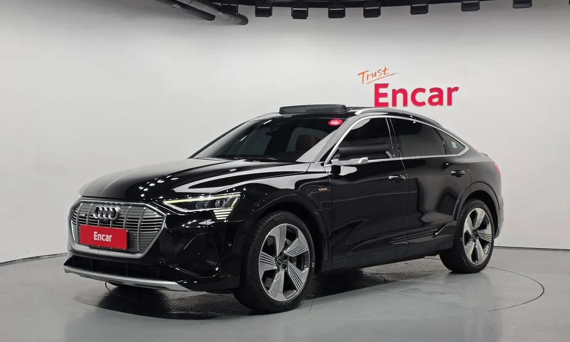 Audi e-tron 2023