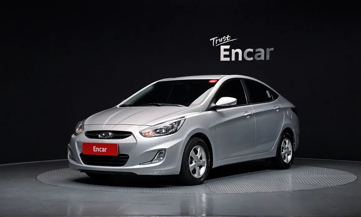 Hyundai Accent 2012