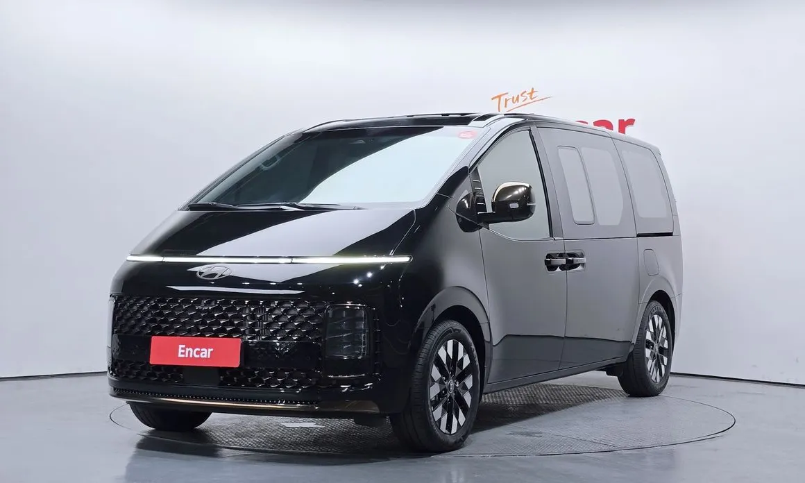 Hyundai Staria 2025