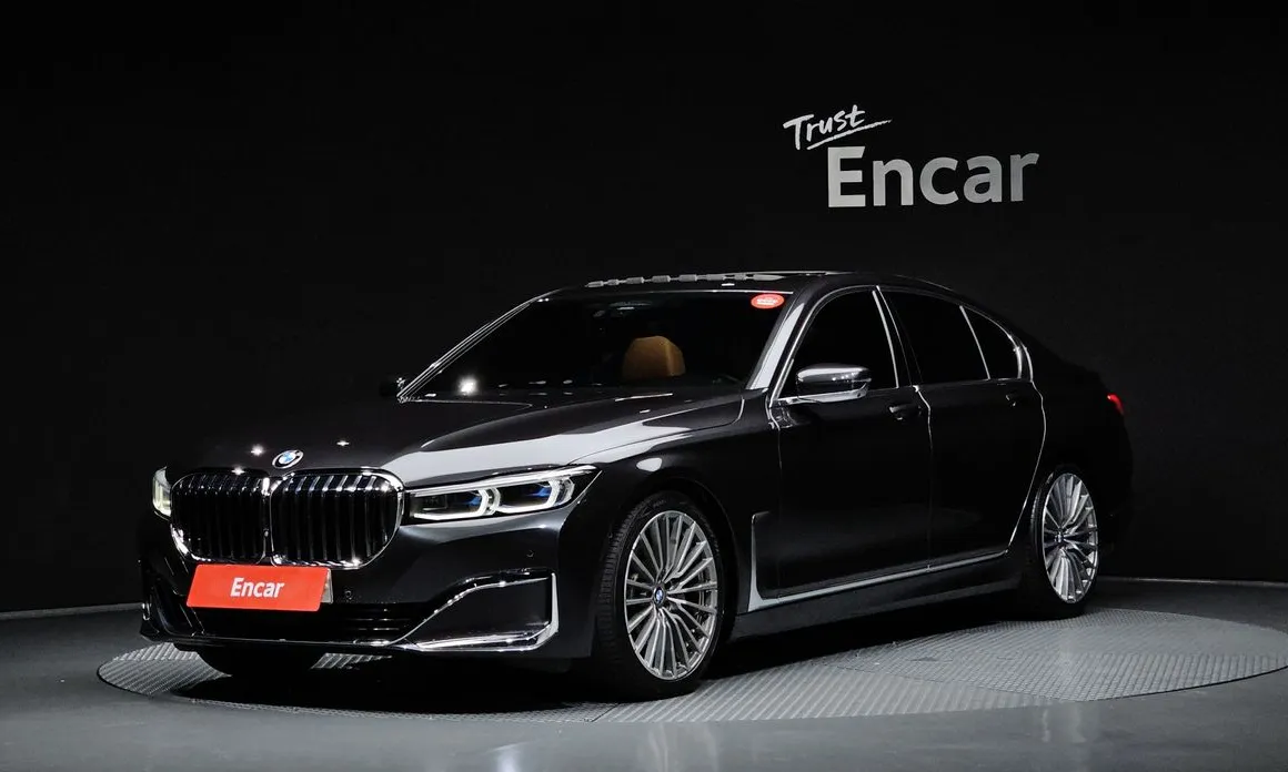 BMW 7-Series 2021
