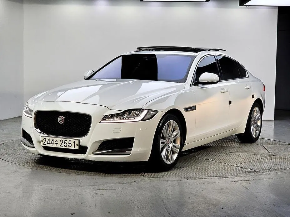 Jaguar XF 2017