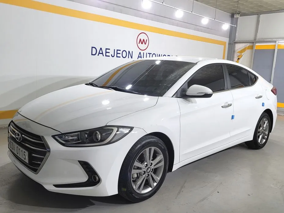 Hyundai AVANTE 2017