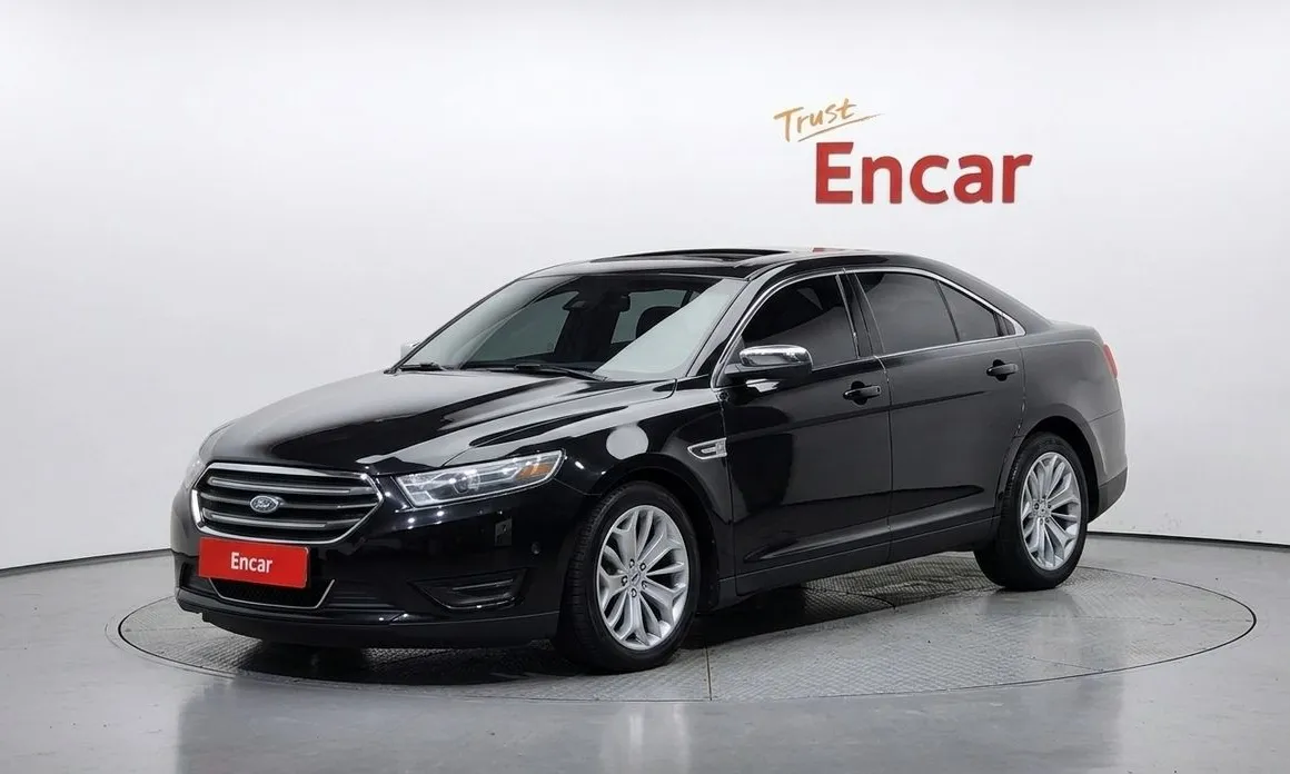 Ford Taurus 2016