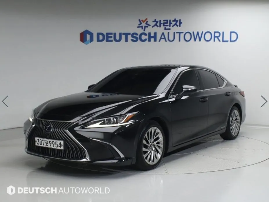 Lexus ES 2019