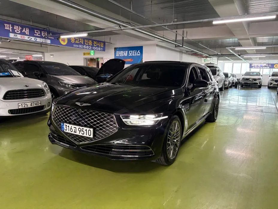Genesis G90 2021