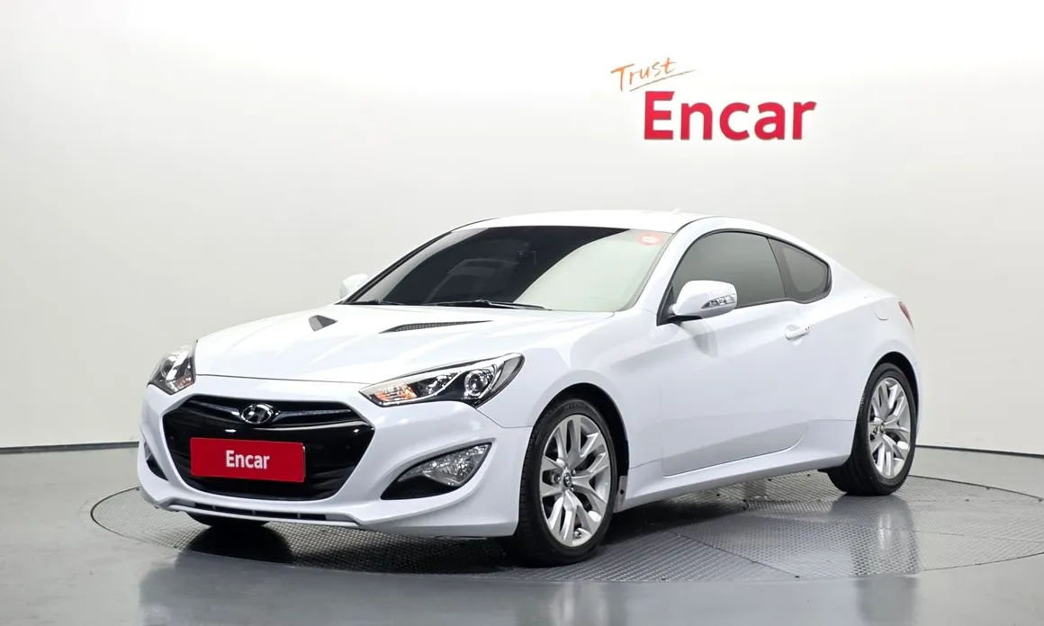 Hyundai Genesis 2015