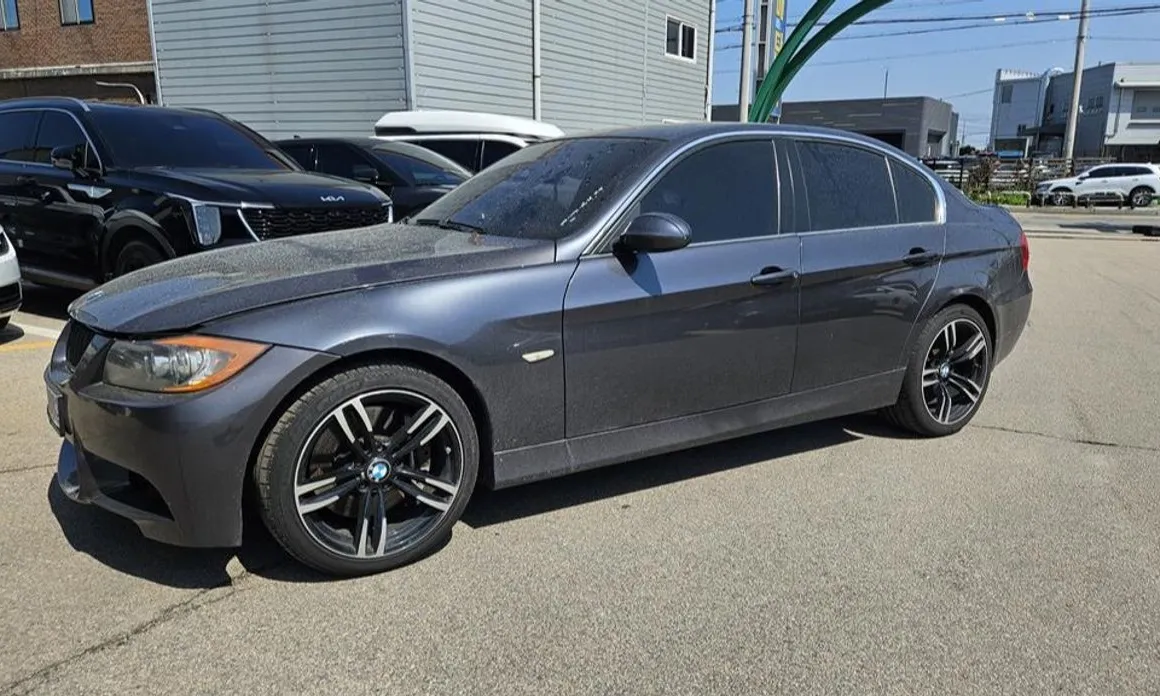 BMW 3-Series 2008