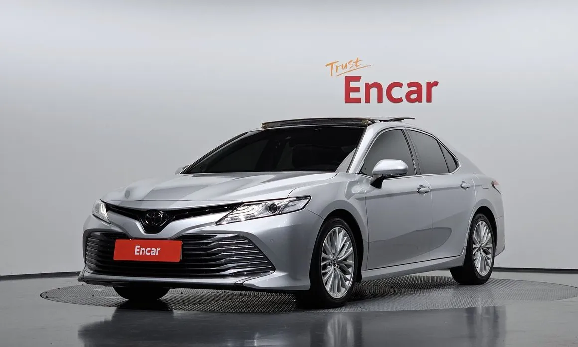 Toyota Camry 2019